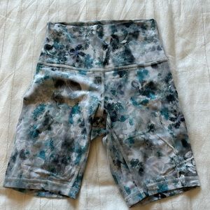 LULULEMON ALIGN SHORTS